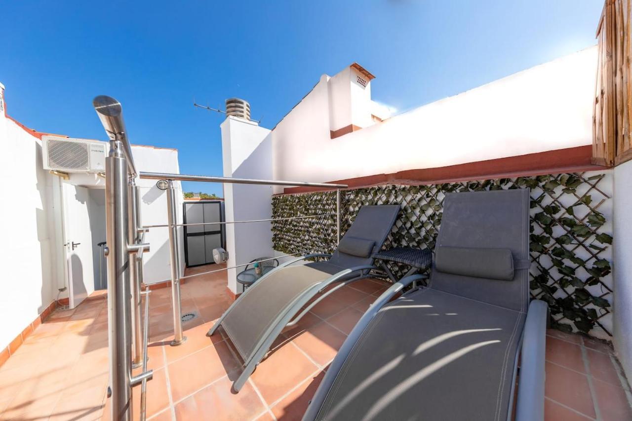 דירות מאלגה Private Rooftop & Elegant Studio - Center By Rems מראה חיצוני תמונה