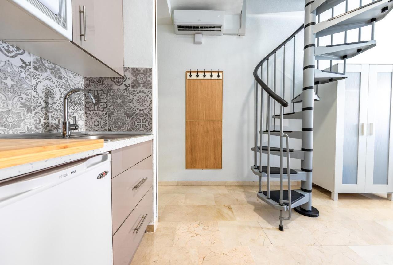 דירות מאלגה Private Rooftop & Elegant Studio - Center By Rems מראה חיצוני תמונה